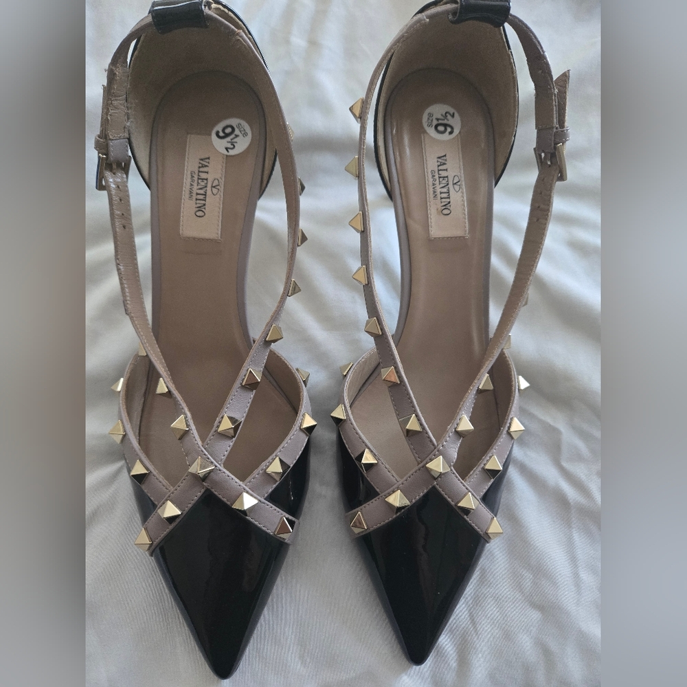 Valentino Caravani, New,Black and Gold Studded Heels Size 9.5,